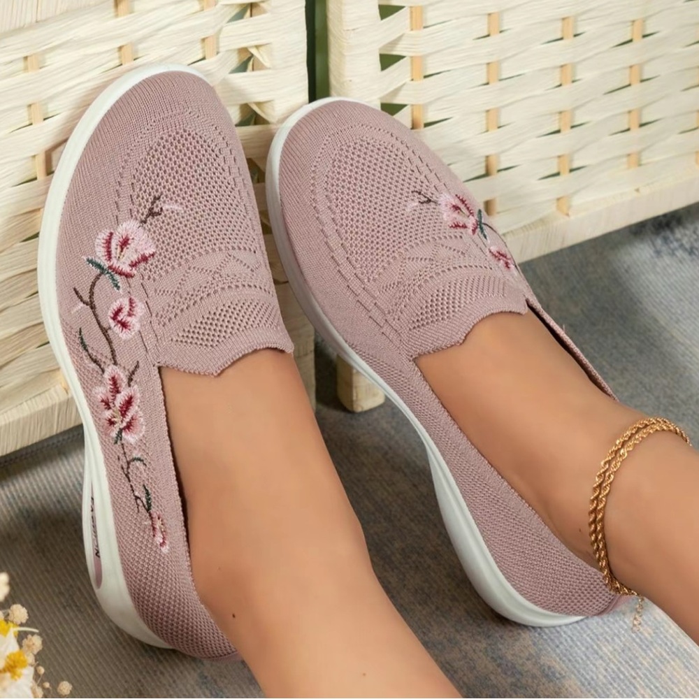 Pink Slip-On Sneakers with Floral Embroidery - Picture 2 of 5